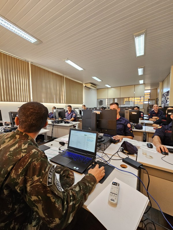 CBMRS capacitou, nesta sexta-feira (19), dezessete militares em aplicação de Sistema de Informações Geográficas (SIG).
